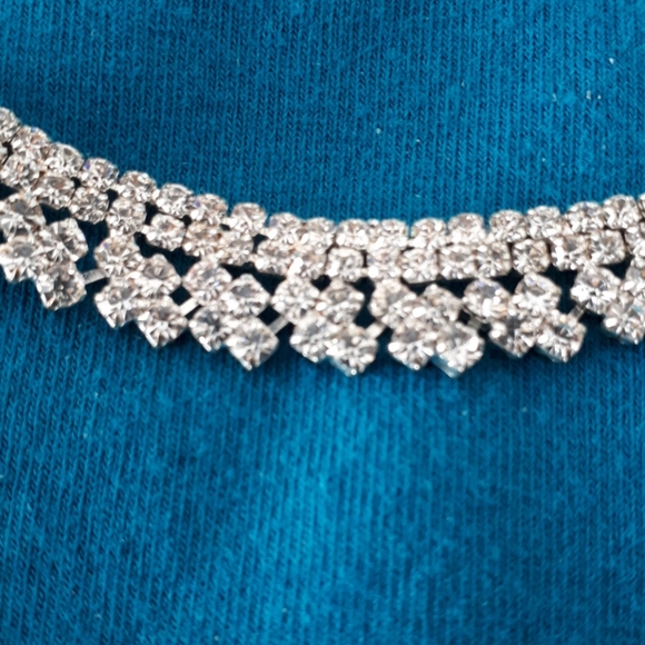 Crystal Necklace - Picture 2 of 4